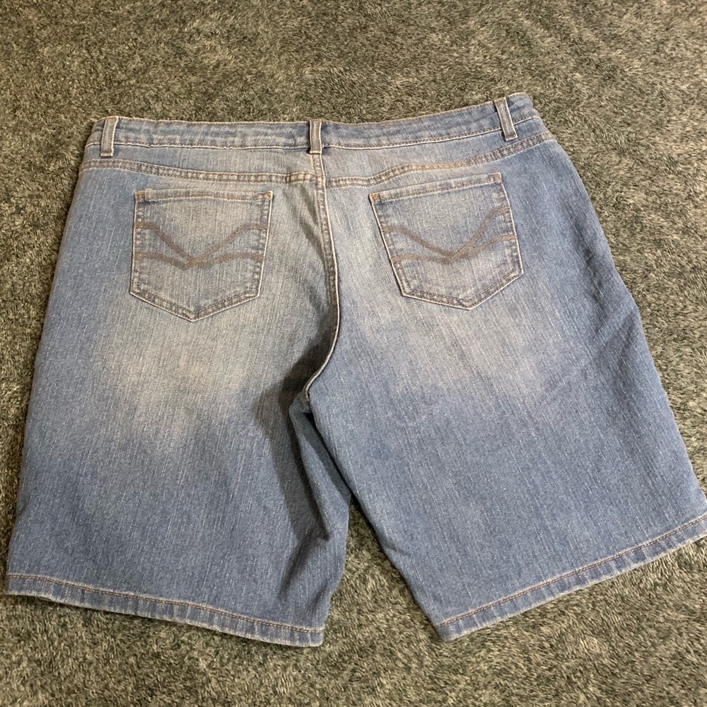 Women's Denim Bermuda Shorts - Picture 2 of 5